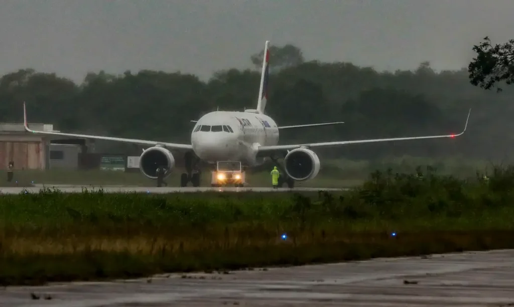 Governo prorroga descontos no querosene de aviação e no biodiesel