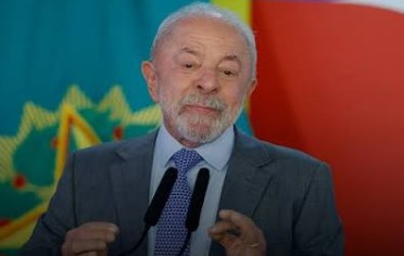 Lula brinca sobre ausência de Neymar e o chama de ‘convocado em home office’