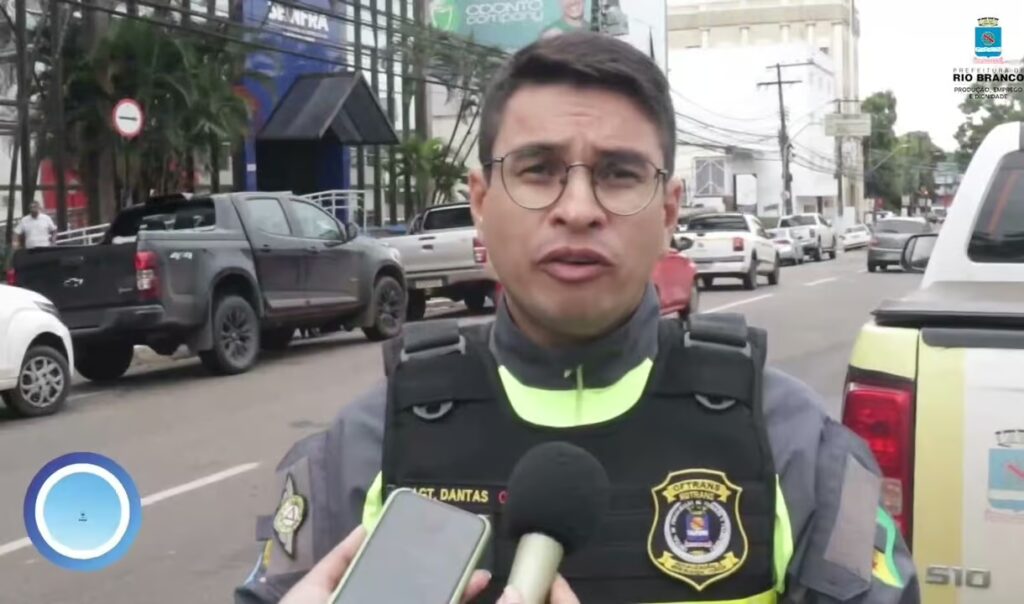 No Acre, ex-diretor do RBTrans é demitido por uso de atestado assinado em nome de médica falecida