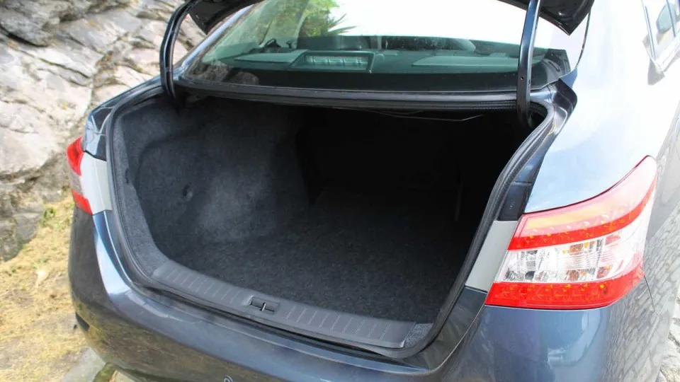Mulher sequestrada é encontrada morta em porta-malas de carro