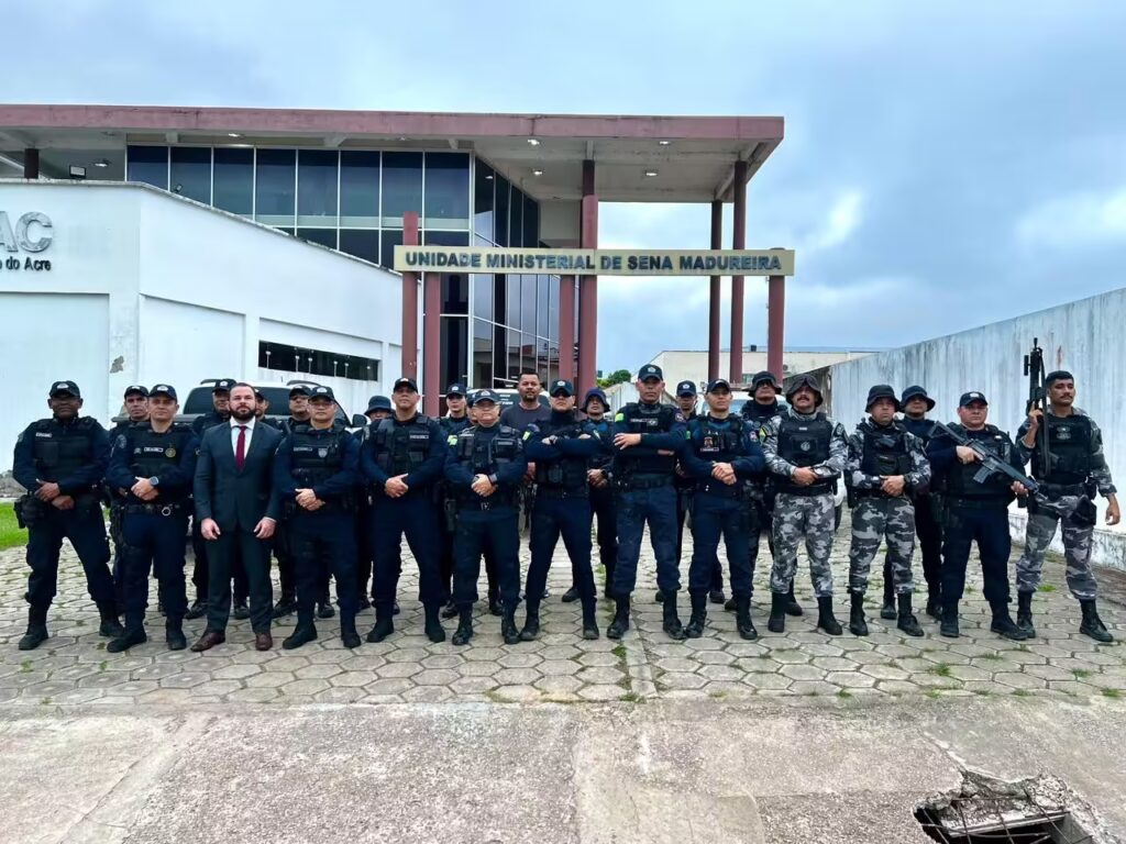 Operação Alvorada cumpre 17 mandados contra integrantes de facção criminosa no Acre