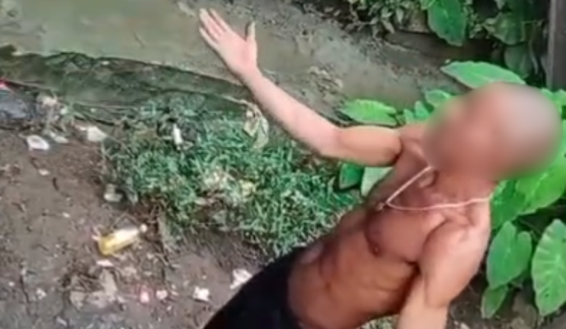 Homem é alvo de tribunal do crime após intimidar trabalhadores de feira; veja vídeo