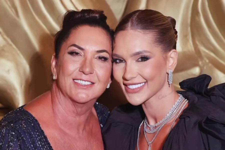 Mãe de Virginia Fonseca estreia como coach e cobra R$ 80 mil por palestra