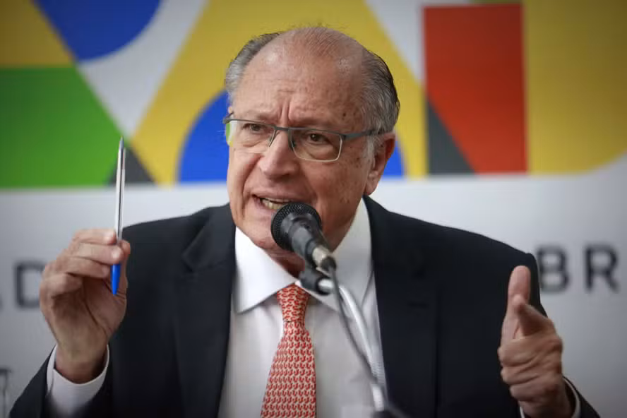 Governo vai atuar para reverter restrição da União Europeia à carne brasileira, diz Alckmin