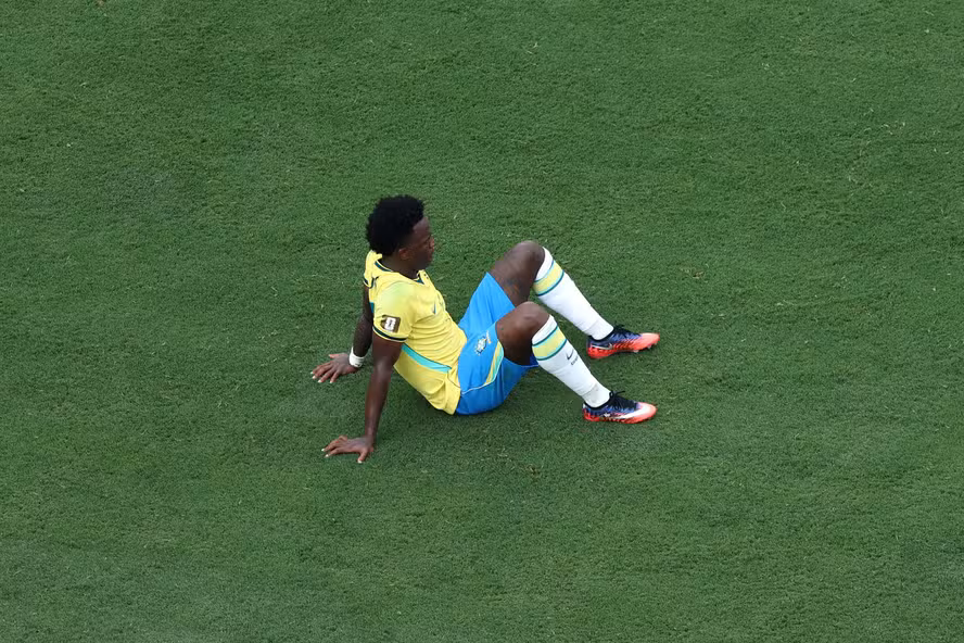 Vini Jr. se pronuncia após eliminação da seleção brasileira na Copa: ‘Sensação de frustração’