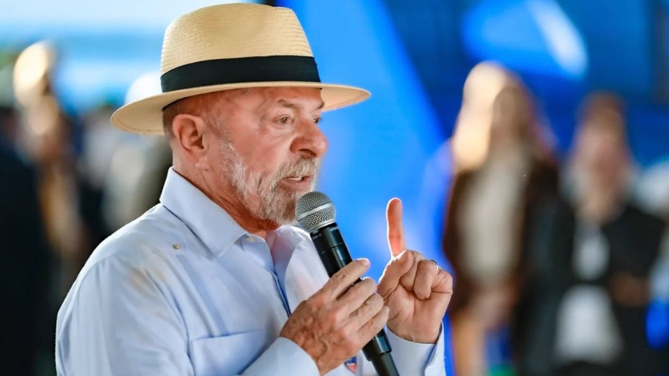 Lula rebate carta de Flávio e acusa família Bolsonaro de ‘entreguismo’