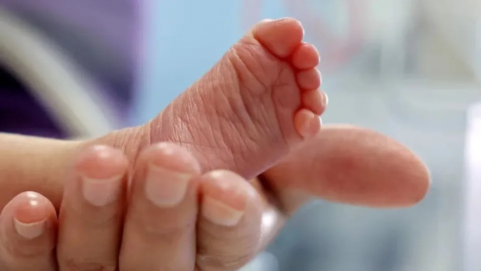 Bebê de 10 meses é estuprada e morta pelo padrasto e primo da mãe