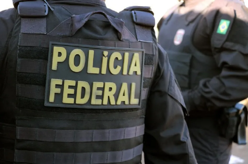 Polícia Federal faz operação para conter lavagem de dinheiro do PCC