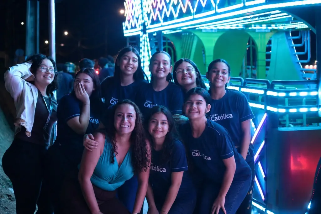 Grupo UBEC e Colégio Católica São José promovem passeio cultural e de lazer para estudantes