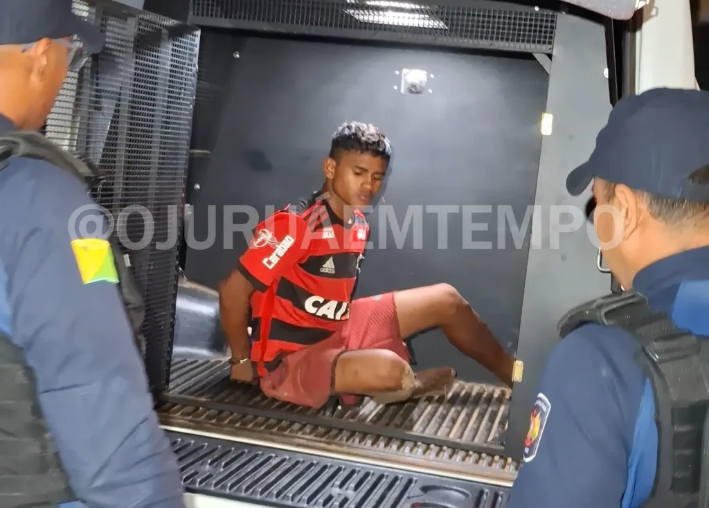 Batalhão de Trânsito conduz suspeito de furto após captura feita por populares
