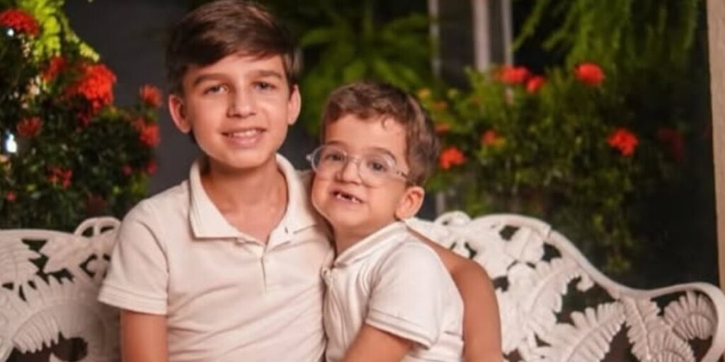 Corrida contra o tempo: Família do Acre faz campanha para arrecadar US$ 1 milhão e salvar filhos com doença rara