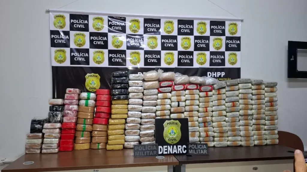 Áudios revelam como policiais embalavam drogas do Acre para facções