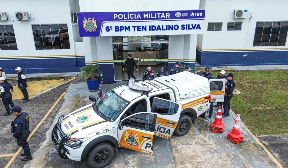 Acidente de trânsito acaba em confusão e prisão em Cruzeiro do Sul