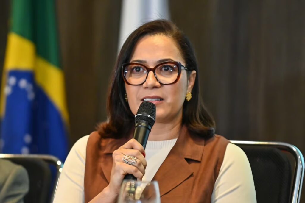 Desembargador enquadra Casa Civil e exige que Mailza responda pessoalmente à Justiça Eleitoral