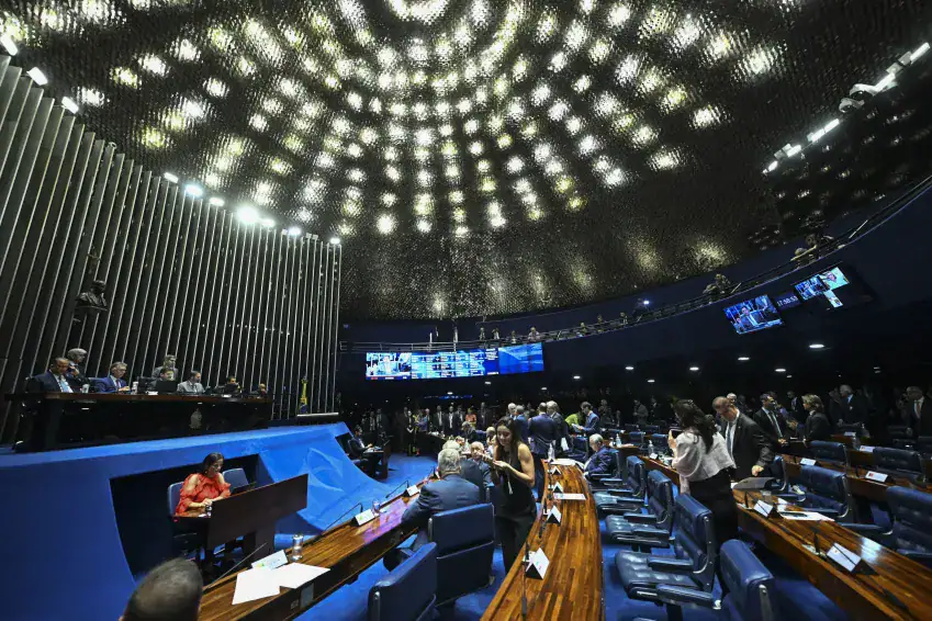 Senado aprova aposentadoria especial para agentes de saúde