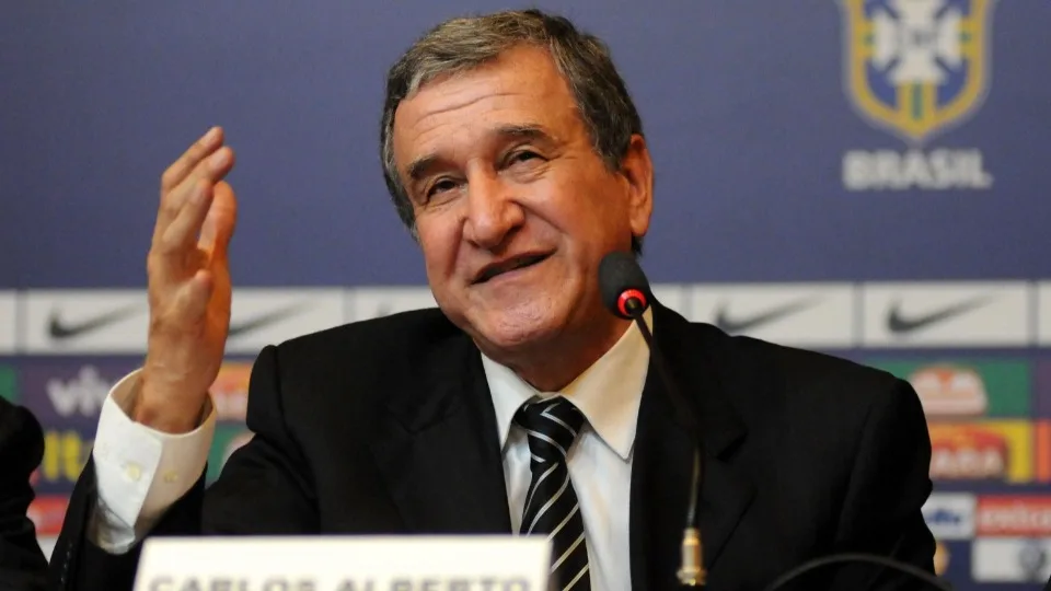Parreira apresenta melhora e deve deixar a UTI até o fim da semana