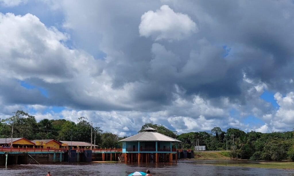 Tempo no Acre: sexta-feira (10) será de calor de até 34°C e chuva rápida em pontos isolados