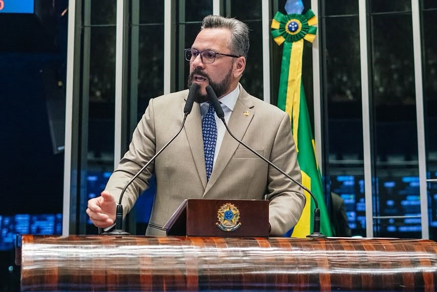 Alan Rick defende 13º para Soldados da Borracha e projeto é aprovado em comissão do Senado