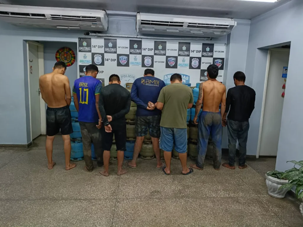 Nem deu tempo de cozinhar: sete homens são presos com 68 botijões de gás roubados