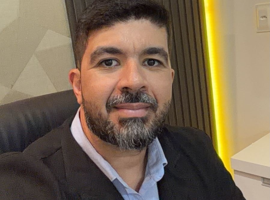Dr. Marlon Holanda conquista Título de Especialista em Endoscopia Digestiva, uma das mais altas certificações da área no Brasil