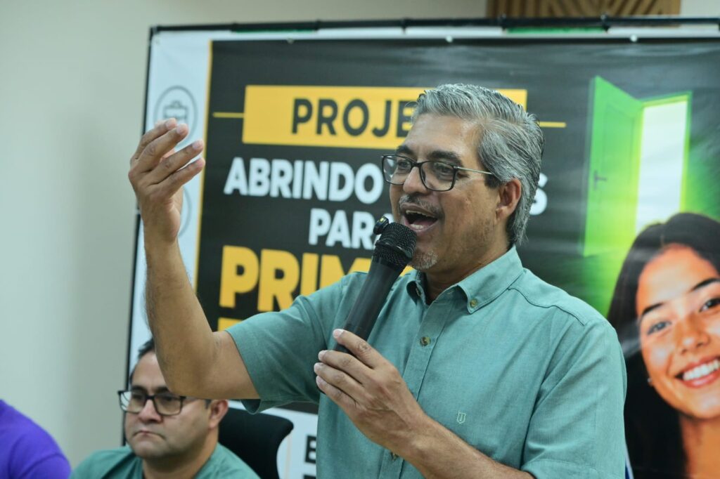 Em sua 5ª edição em Cruzeiro do Sul, Programa Abrindo Portas para o Primeiro Emprego contempla mais de 80 estudantes e Edvaldo comemora: “extraordinário”