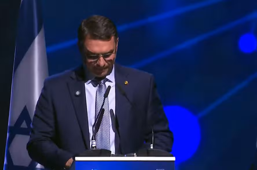 Flávio Bolsonaro está cansado e estressado