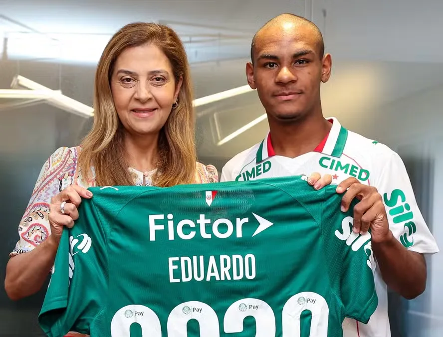 Jornal americano inclui joia de 16 anos do Palmeiras em lista de candidatos a estrear na Copa de 2030