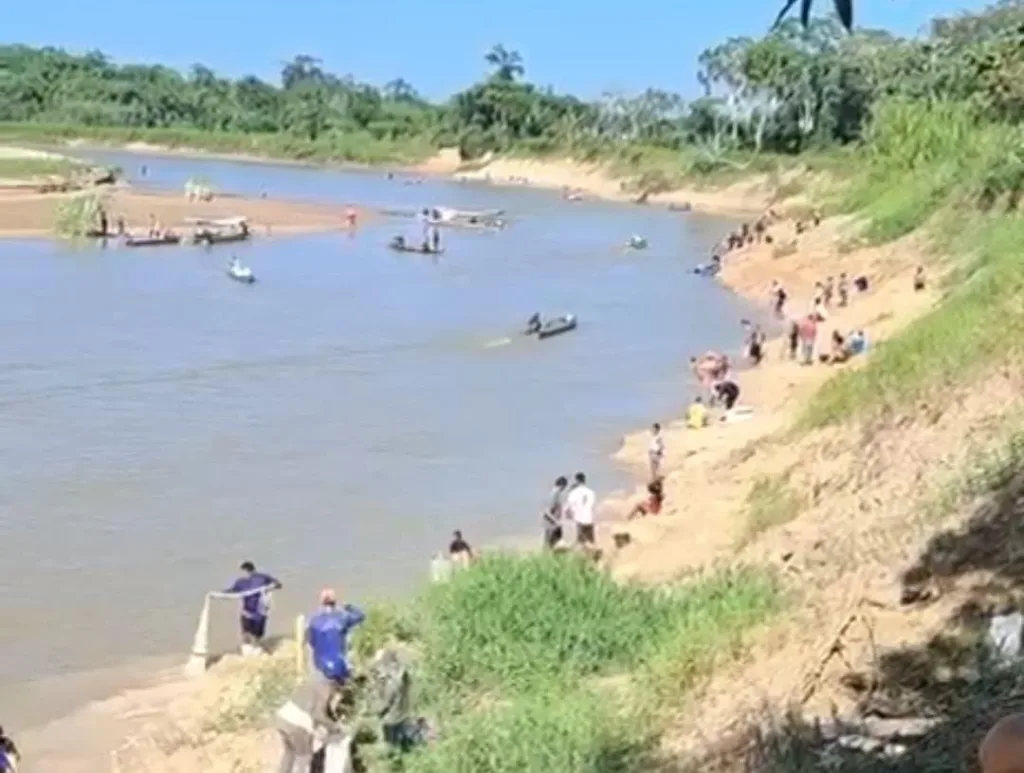 Piracema do mandim movimenta o Rio Tarauacá e atrai grande número de pescadores; veja vídeo