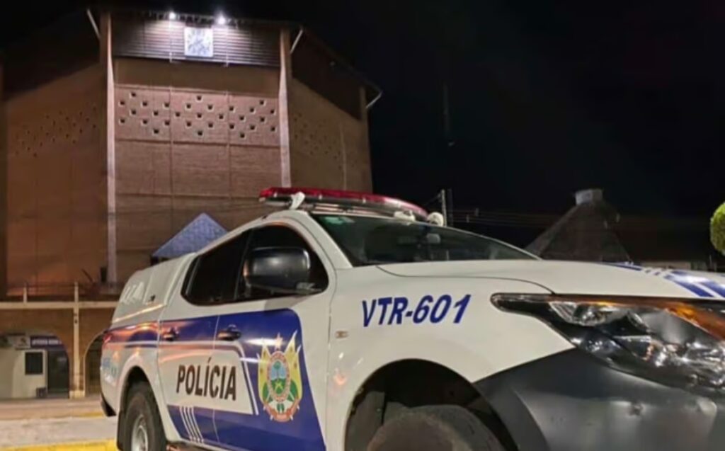 Homem é preso após ameaçar incendiar lanchonete em Cruzeiro do Sul