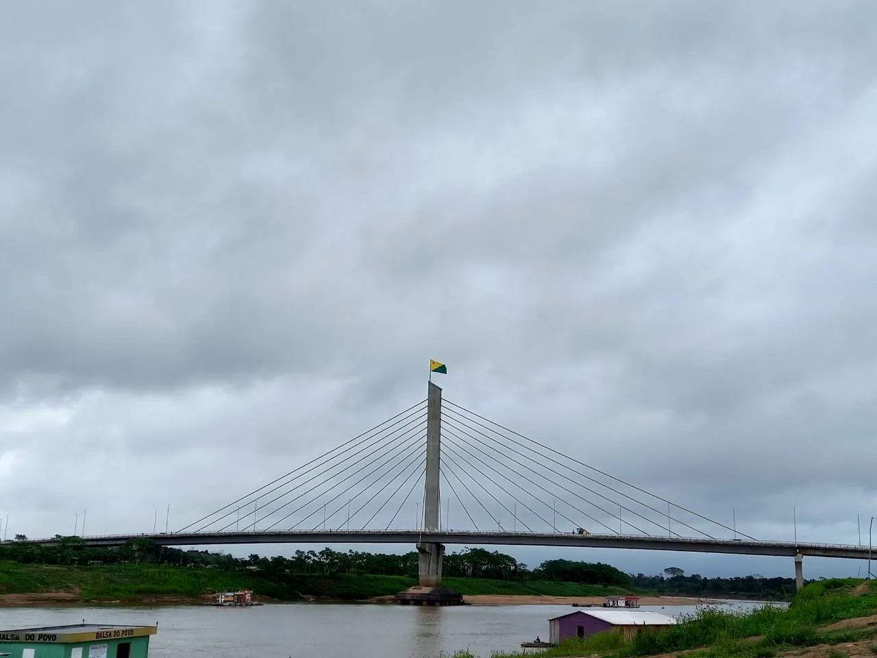Onda polar deixa tempo instável e aumenta chance de chuva no Acre nesta quinta-feira (1°)